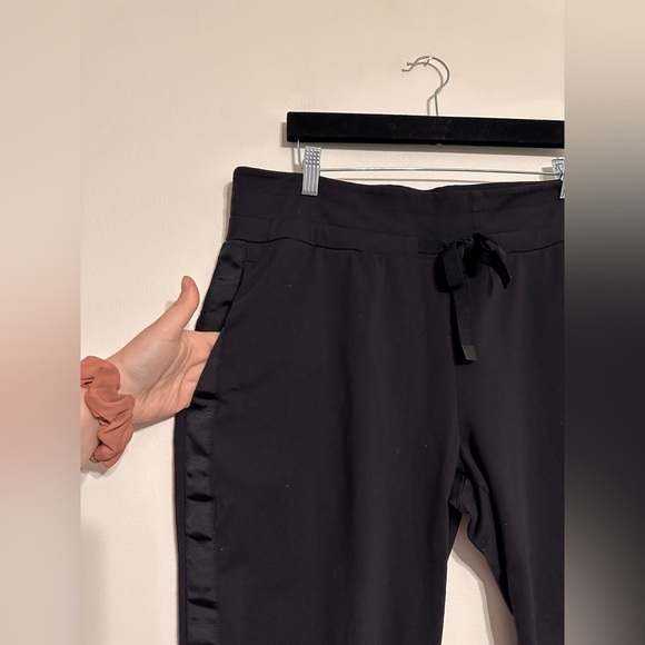 Athleta Metro Downtown Jogger Black Tuxedo Stripe size XL - Picture 3 of 7